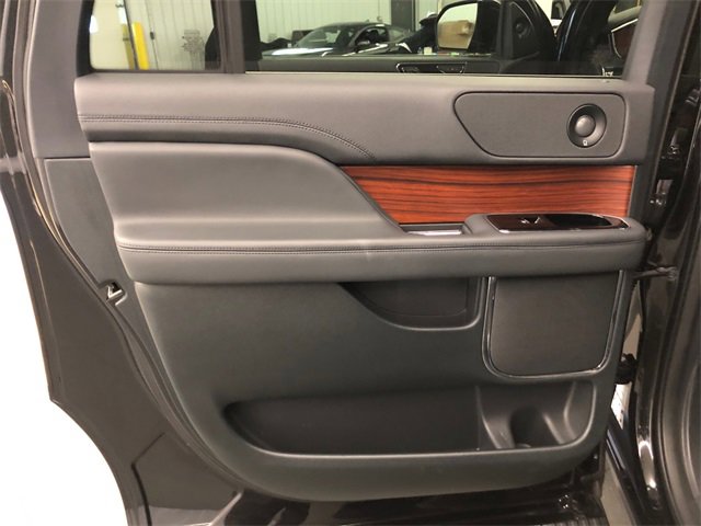 Used 2024 Lincoln Navigator L Reserve image 30