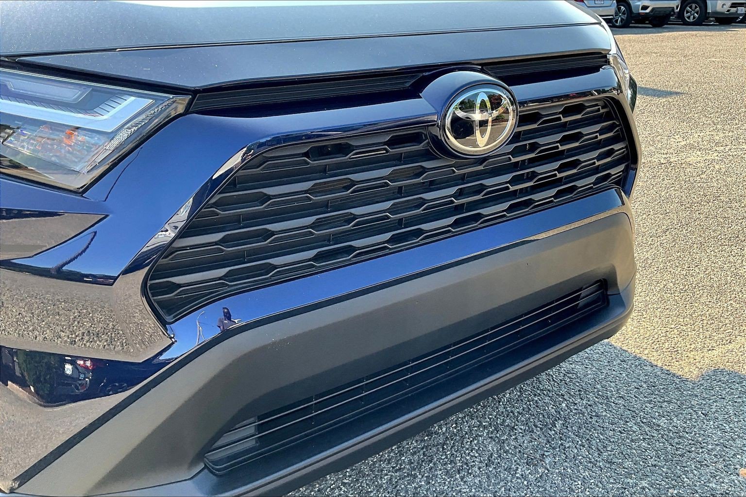 Used 2024 Toyota RAV4 XLE AWD/4WD image 29