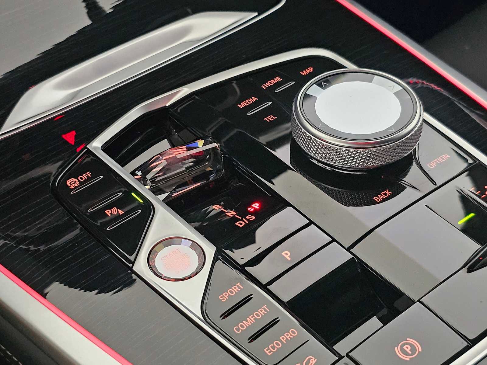 Used 2024 BMW X7 M60i w/ Executive Package image 33