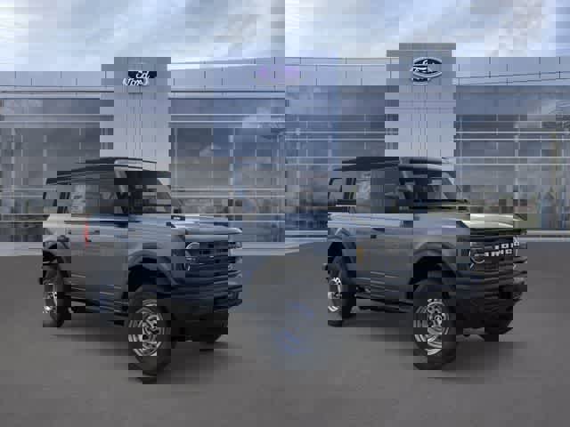 New 2025 Ford Bronco 4-Door image 7