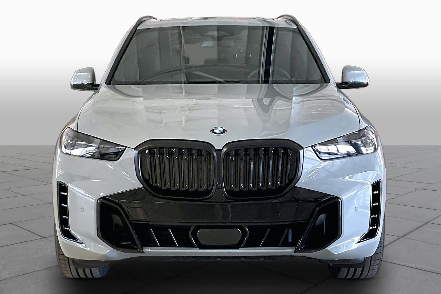 New 2026 BMW X5 xDrive40i w/ Executive Package AWD/4WD image 3
