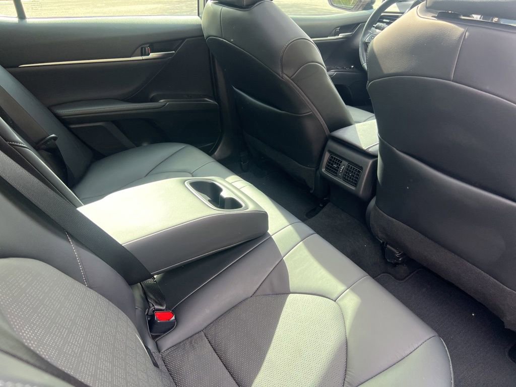 Used 2023 Toyota Camry XSE FWD image 13