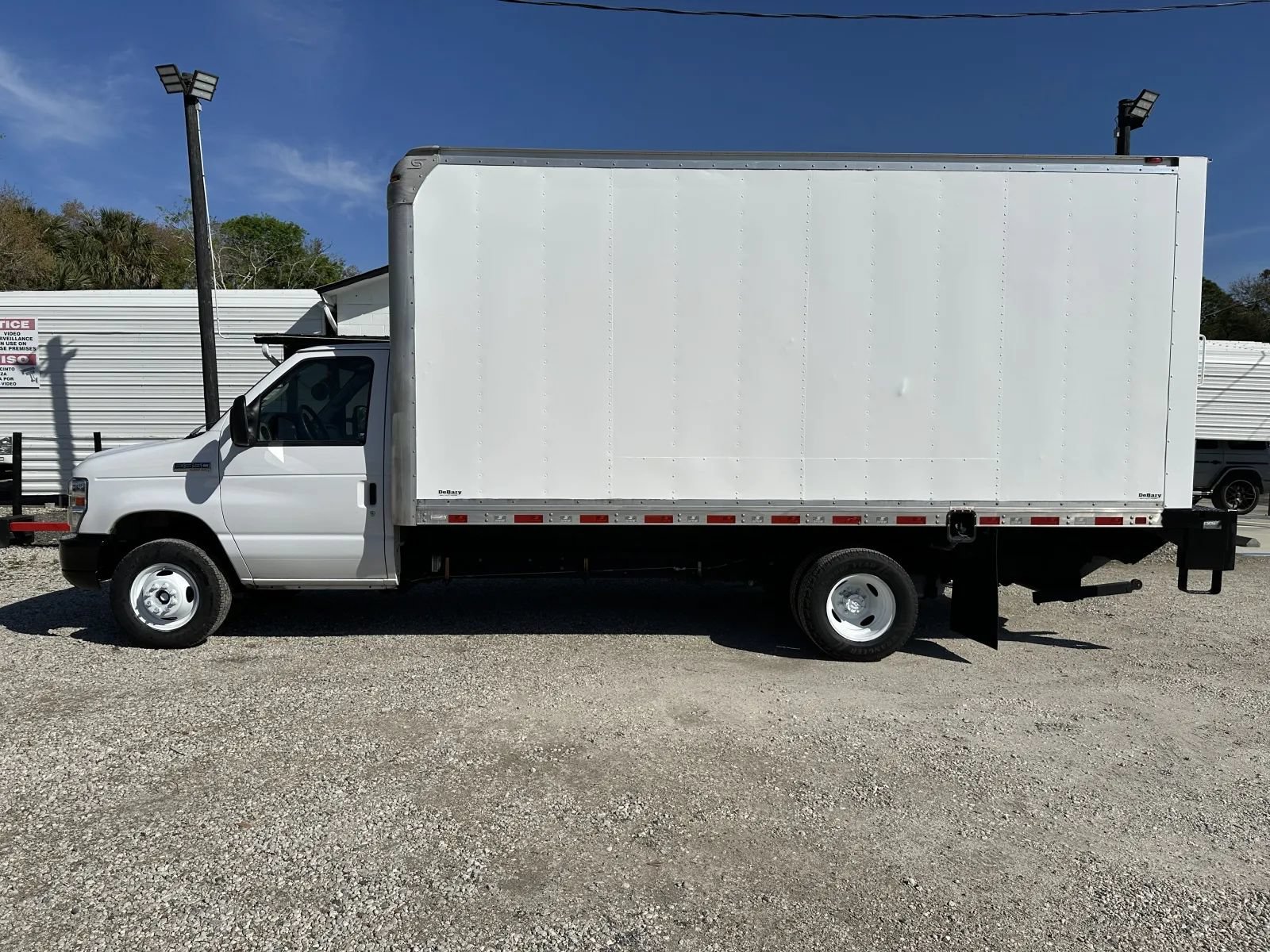 Used 2019 Ford E-350 and Econoline 350 Super Duty w/ Power Windows & Locks Group RWD image 5