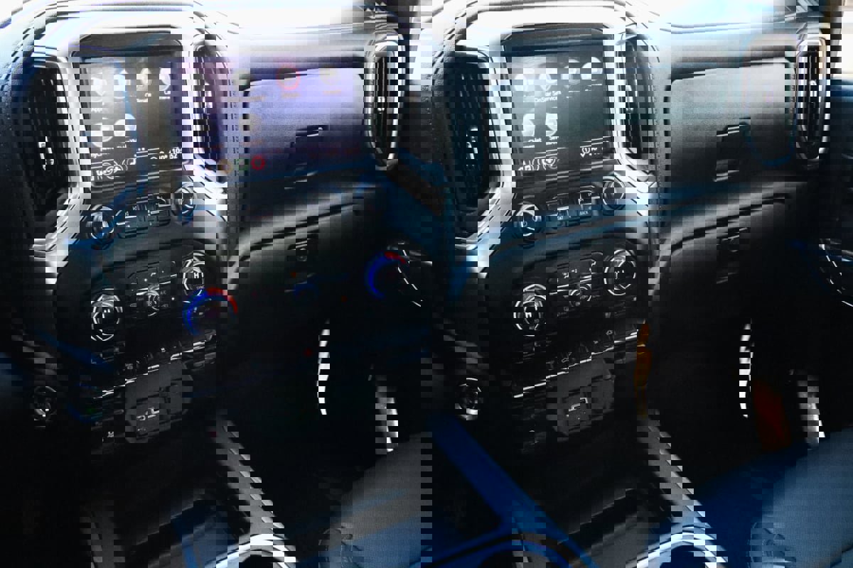 Used 2023 Chevrolet Silverado 3500 LTZ w/ LTZ Convenience Package image 46