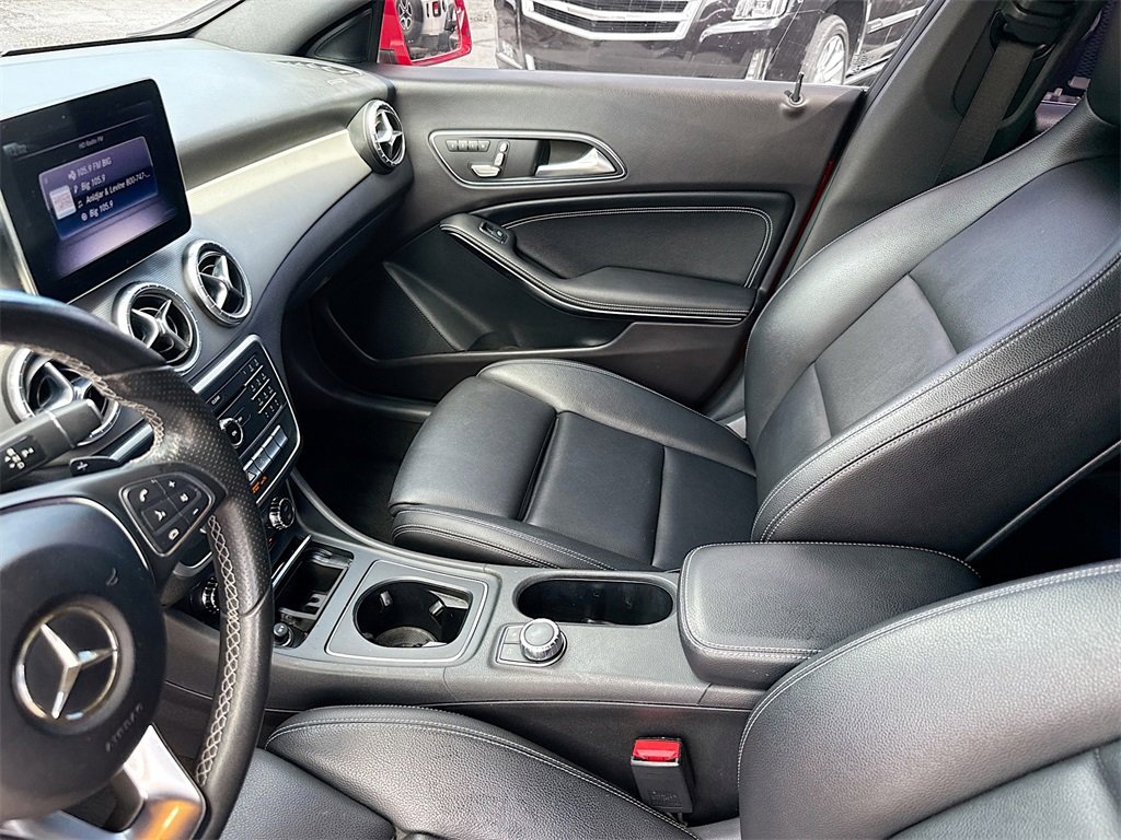 Used 2018 Mercedes-Benz CLA 250 image 25
