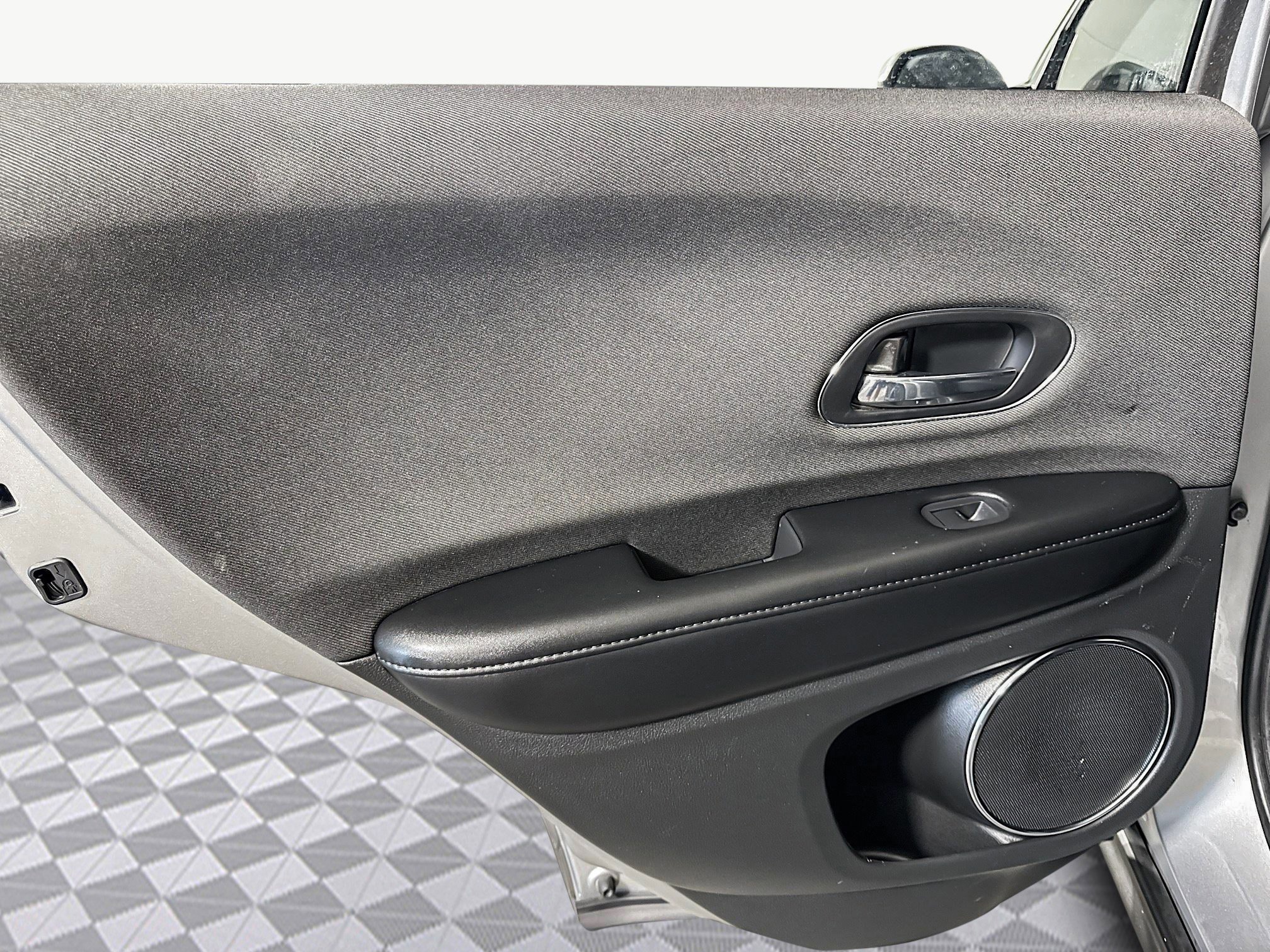 Used 2022 Honda HR-V EX image 27