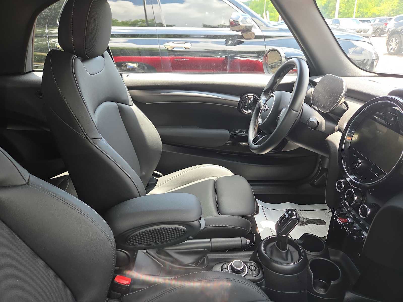 Used 2024 MINI Cooper S FWD image 4