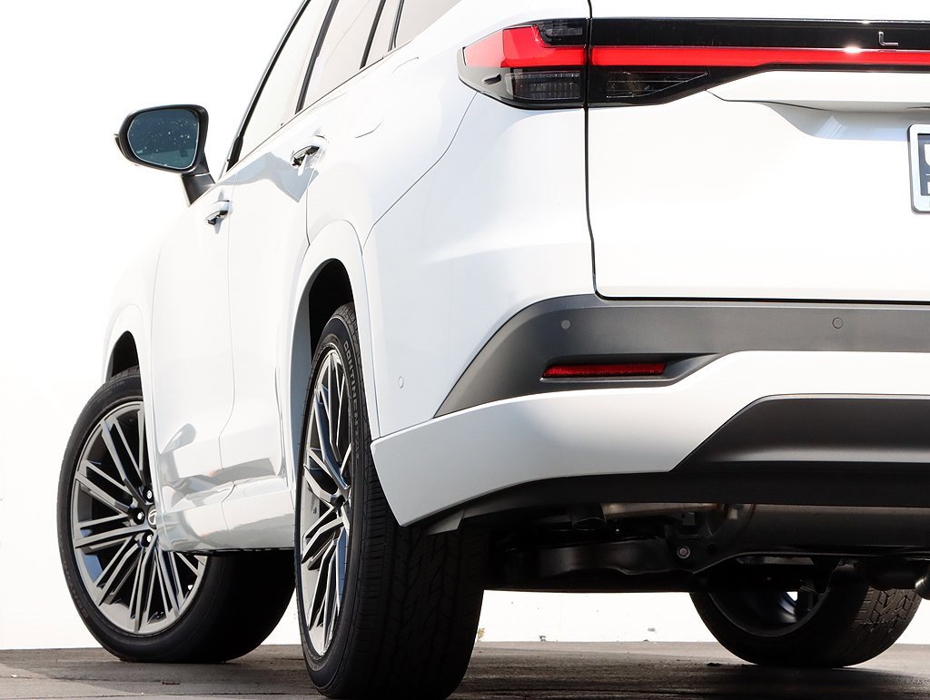 New 2026 Lexus TX 350 AWD image 8