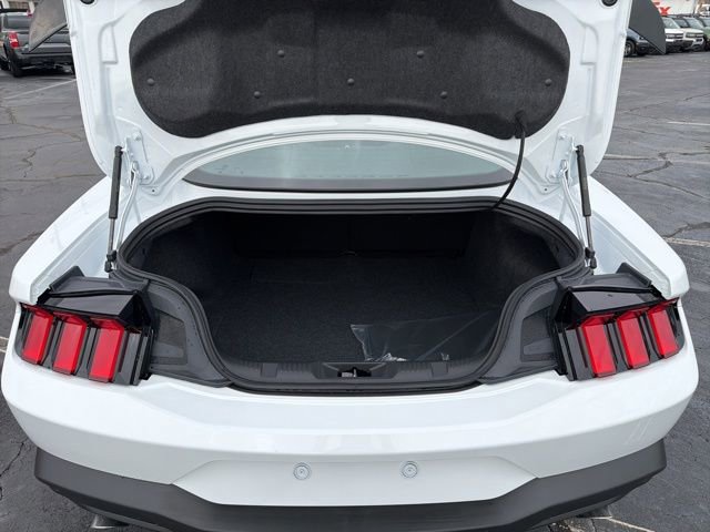 New 2026 Ford Mustang Coupe image 9