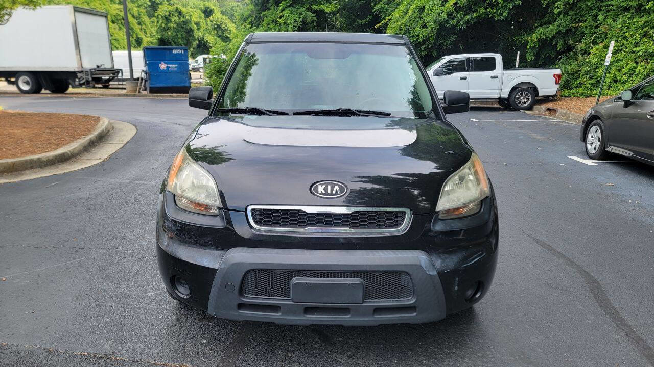 Used 2011 Kia Soul + FWD image 2