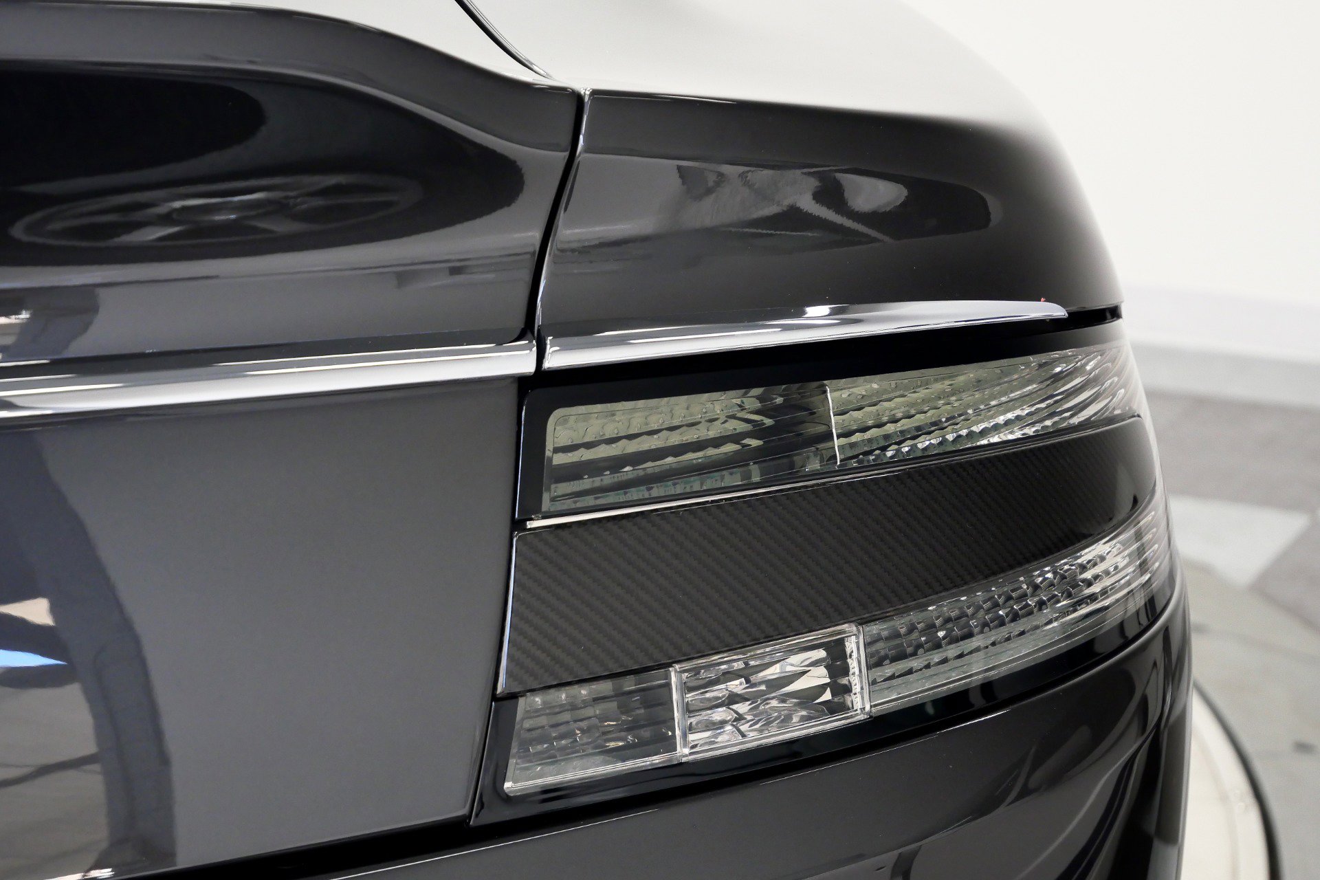 Used 2014 Aston Martin Rapide S image 45