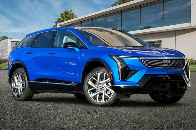 New 2026 Cadillac Optiq Luxury 1 w/ LPO, Floor Liner Package