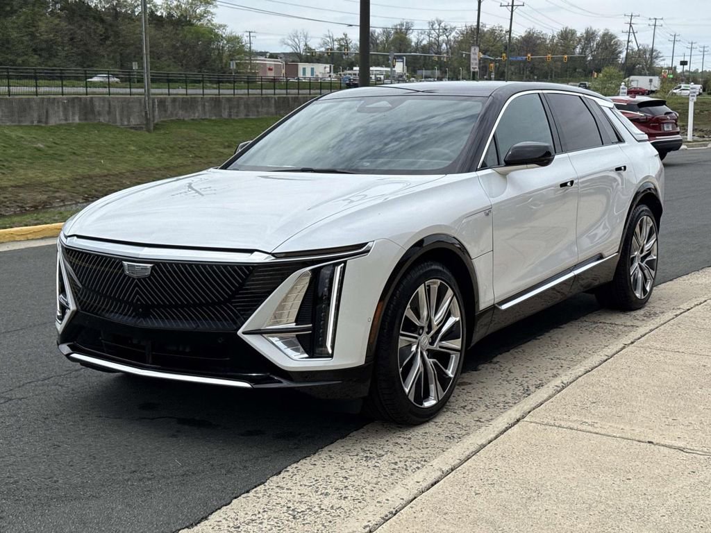 Used 2025 Cadillac Lyriq Luxury w/ Nappa Leather Package image 21