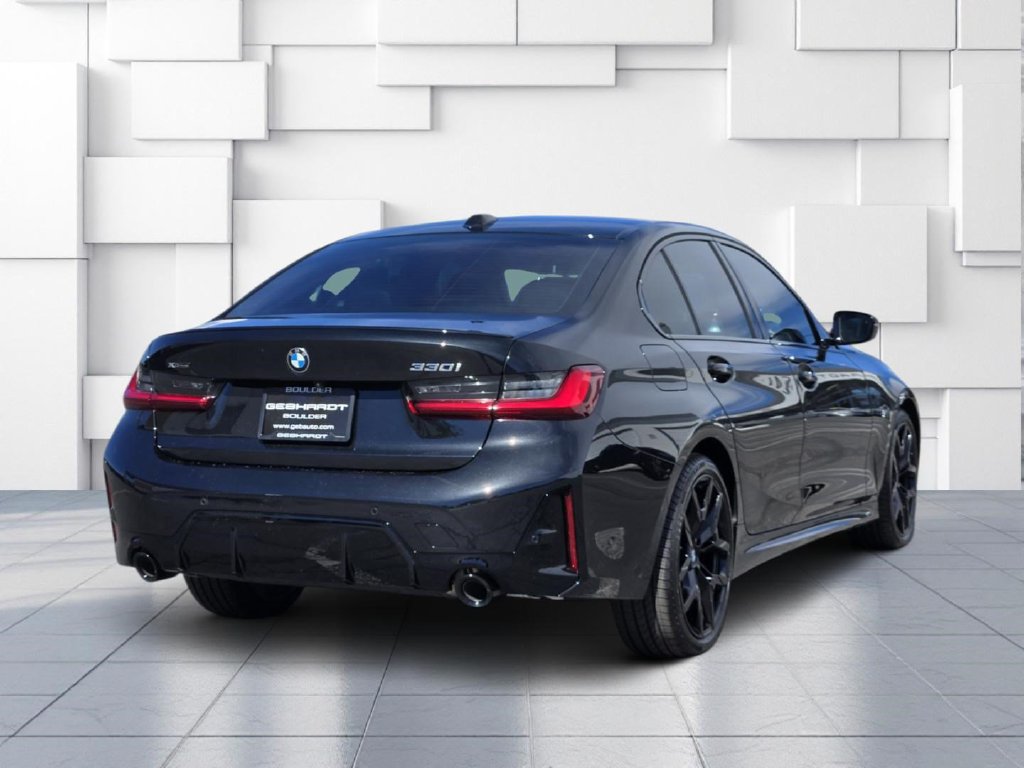 Certified 2026 BMW 330i xDrive Sedan w/ M Sport Package AWD/4WD image 8