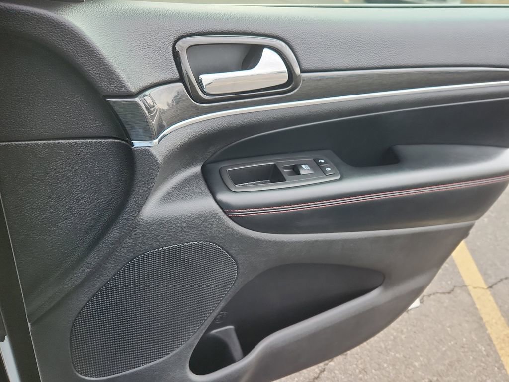 Used 2021 Jeep Grand Cherokee Trailhawk image 15