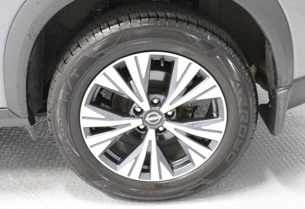 Certified 2023 Nissan Rogue SV w/ SV Premium B Package AWD/4WD image 18