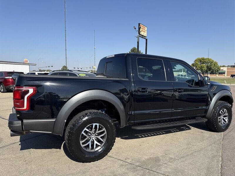 Used 2018 Ford F150 Raptor w/ Equipment Group 802A Luxury image 8