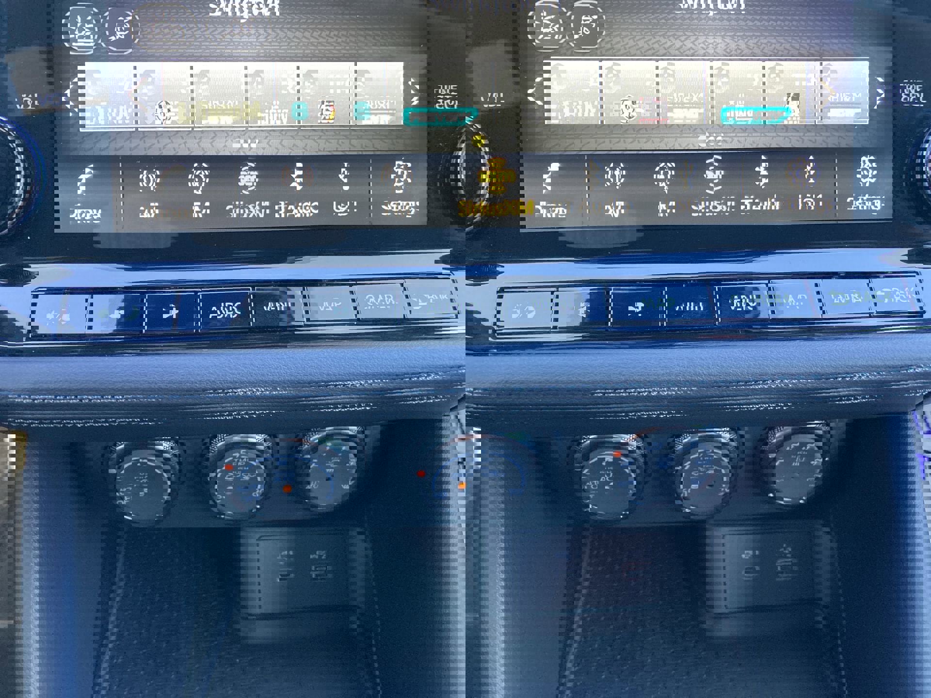 Used 2025 Nissan Z NISMO w/ Floor Mat Package image 17