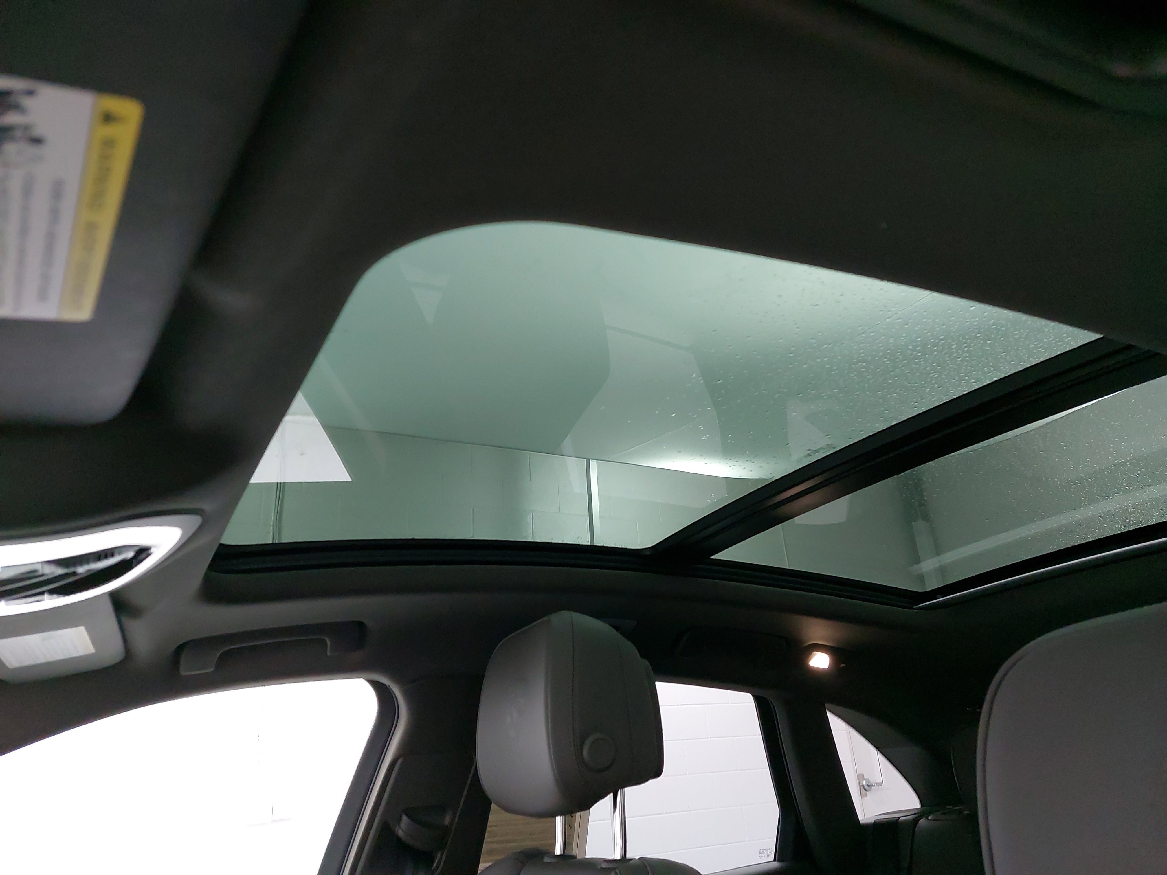 Used 2025 Porsche Macan image 31