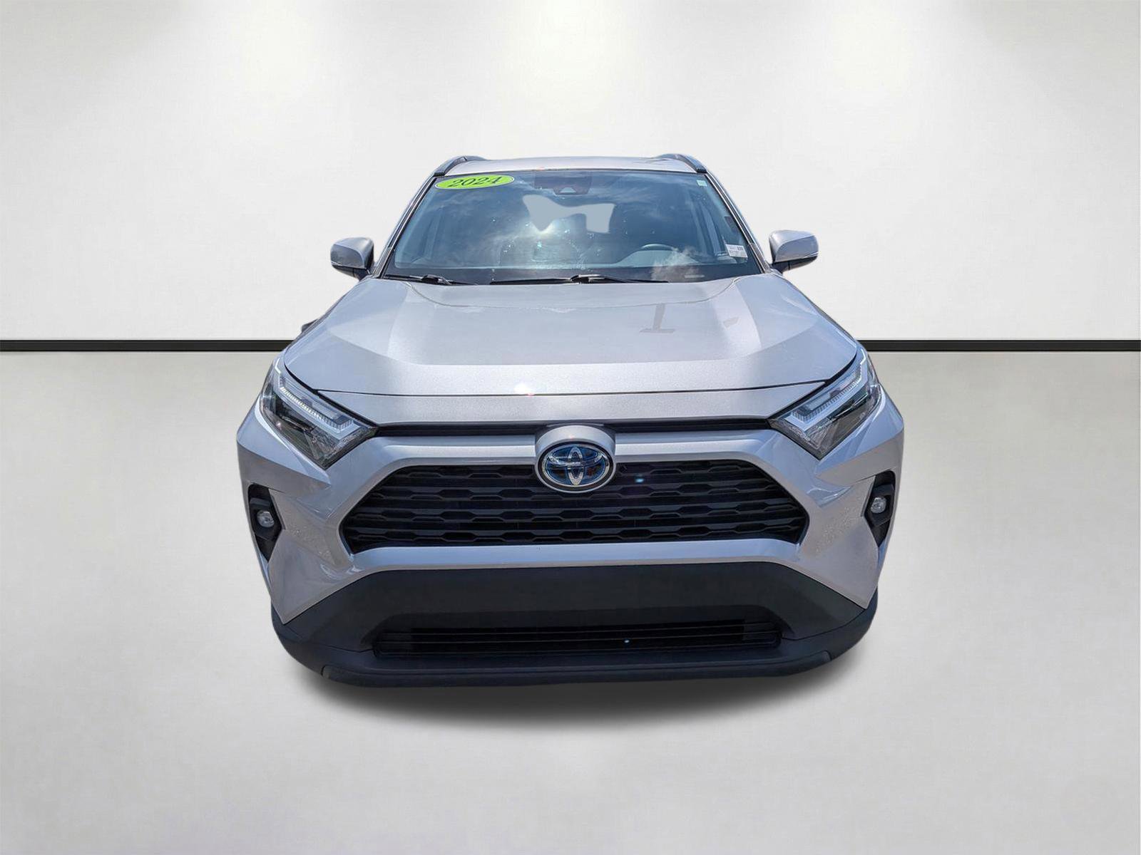 Used 2024 Toyota RAV4 XLE Premium w/ Weather Package AWD/4WD image 9
