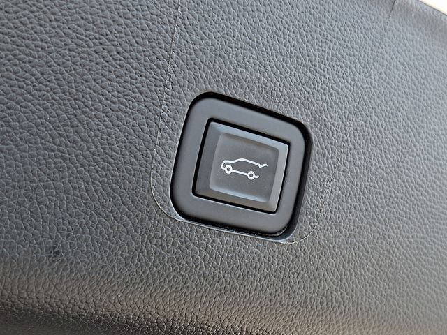 Used 2023 Chevrolet Traverse LT w/ LT Premium Package FWD image 30