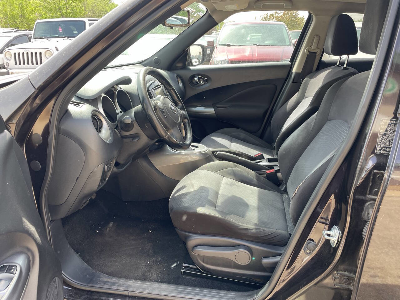 Used 2015 Nissan Juke SV image 9