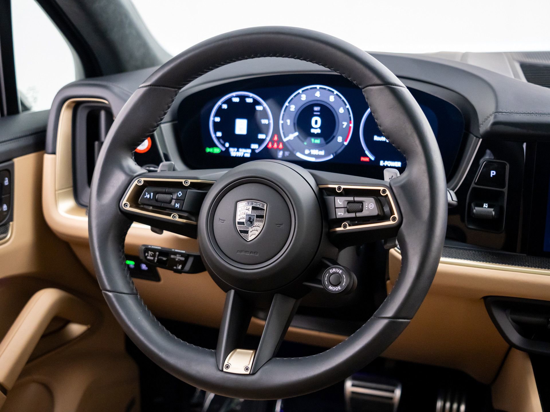 Certified 2025 Porsche Cayenne Turbo image 12