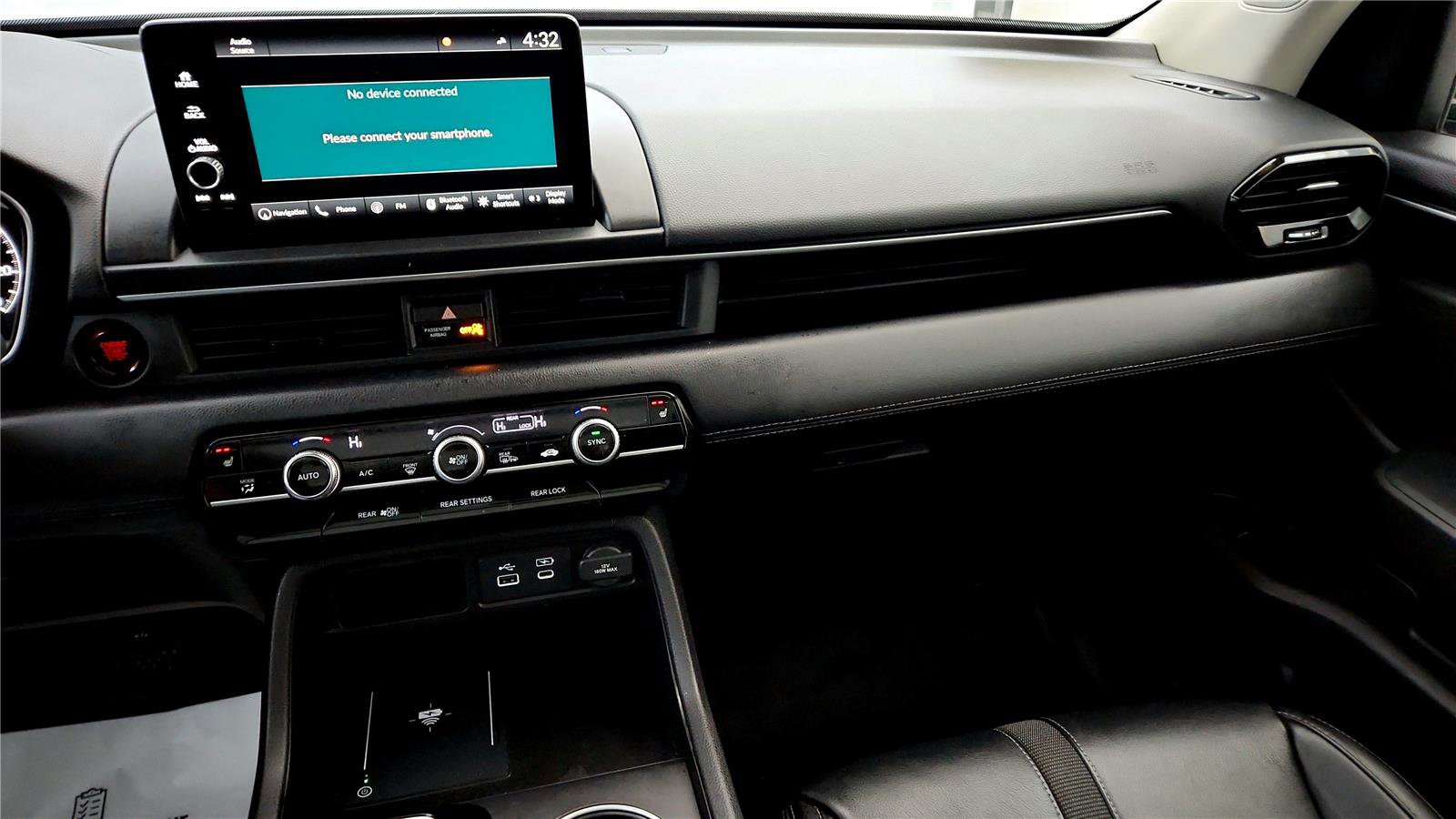 Used 2023 Honda Pilot Touring image 31