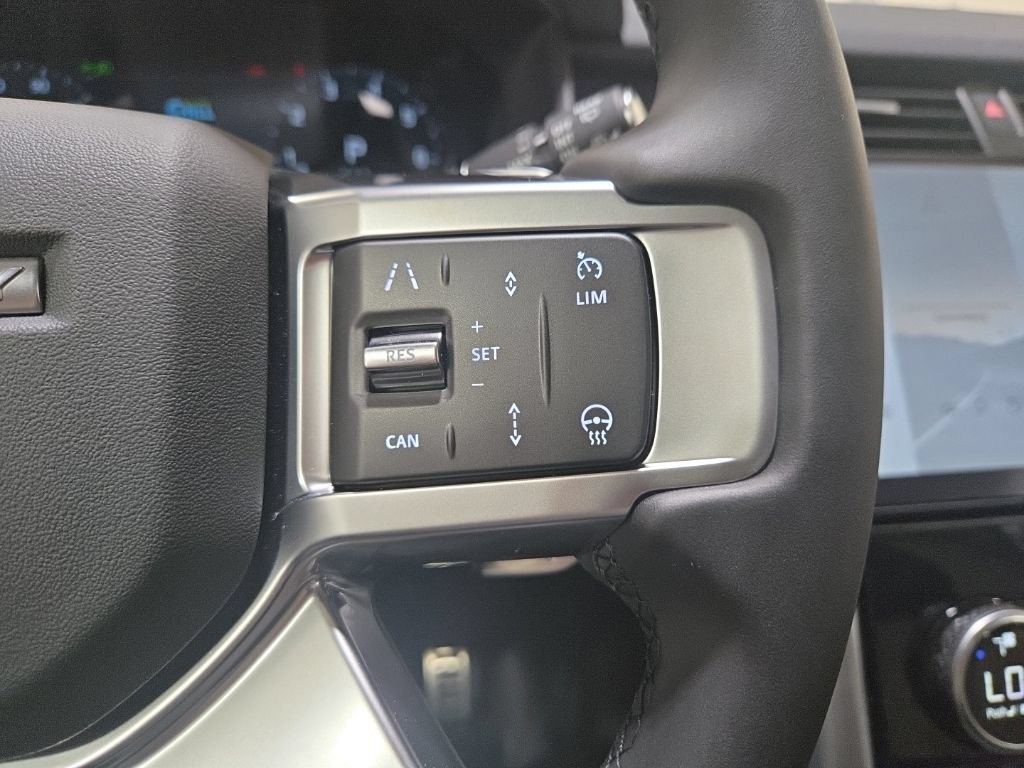 New 2026 Land Rover Discovery Limited Edition AWD/4WD image 11