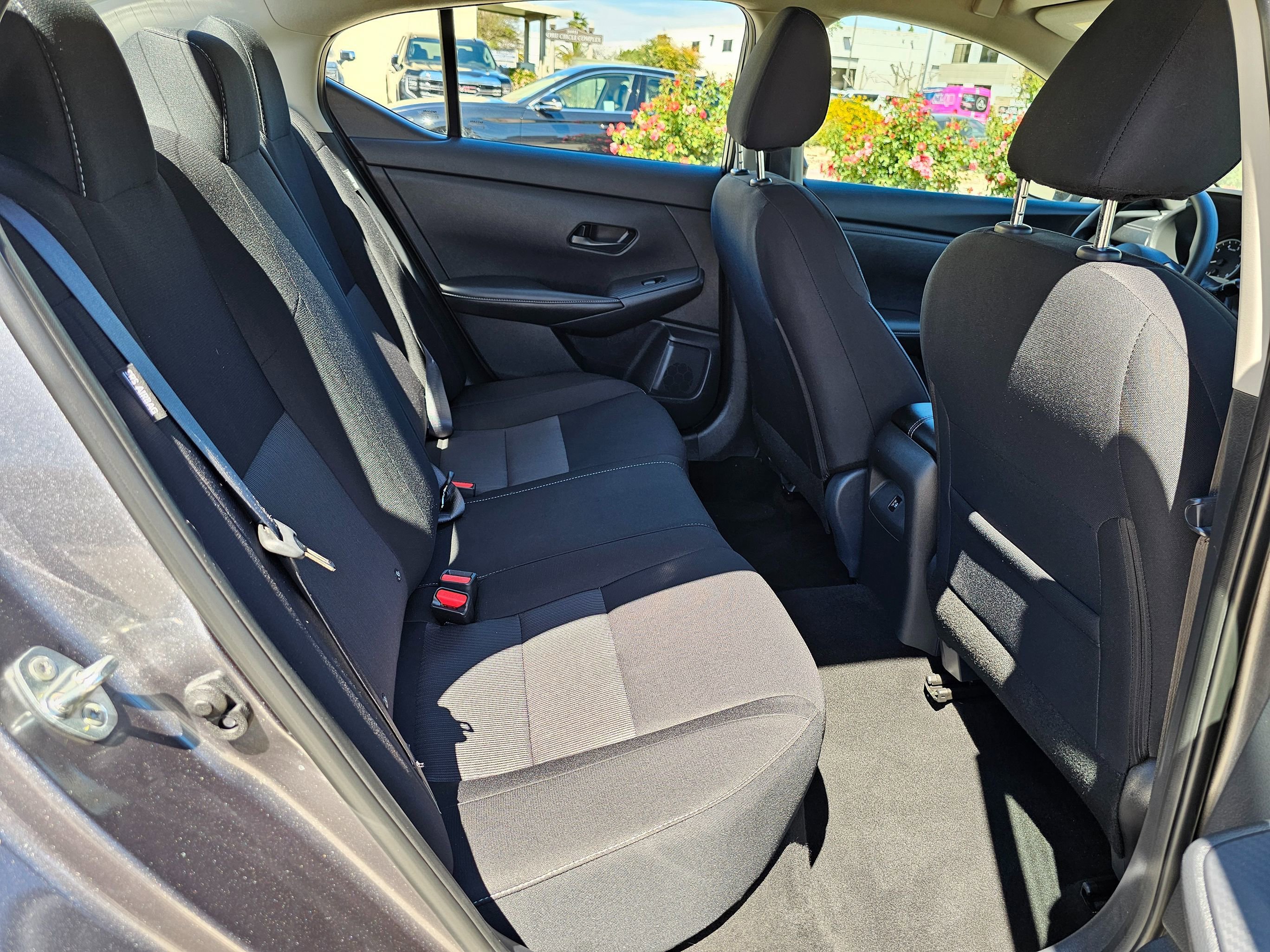 Used 2025 Nissan Sentra SV image 25