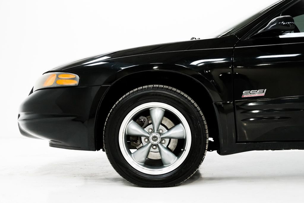 Used 2003 Pontiac Bonneville SSEi image 25