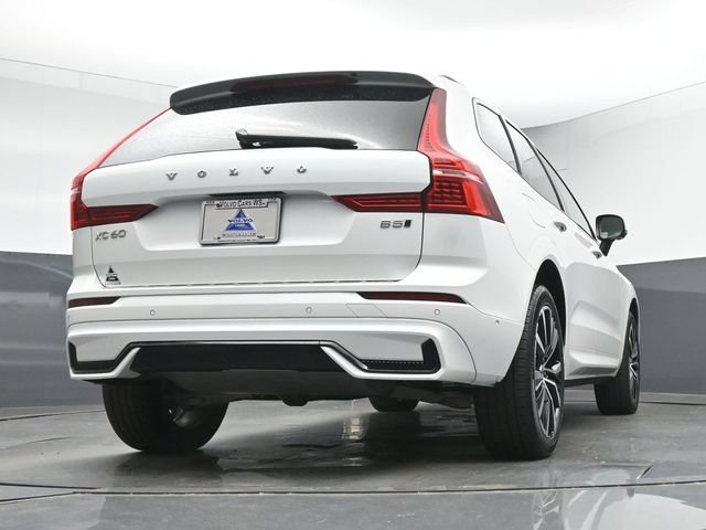 Used 2024 Volvo XC60 B5 Plus w/ Protection Package Premier AWD/4WD image 37