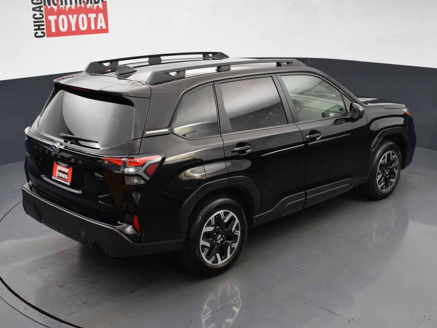 Used 2025 Subaru Forester Premium AWD/4WD image 24