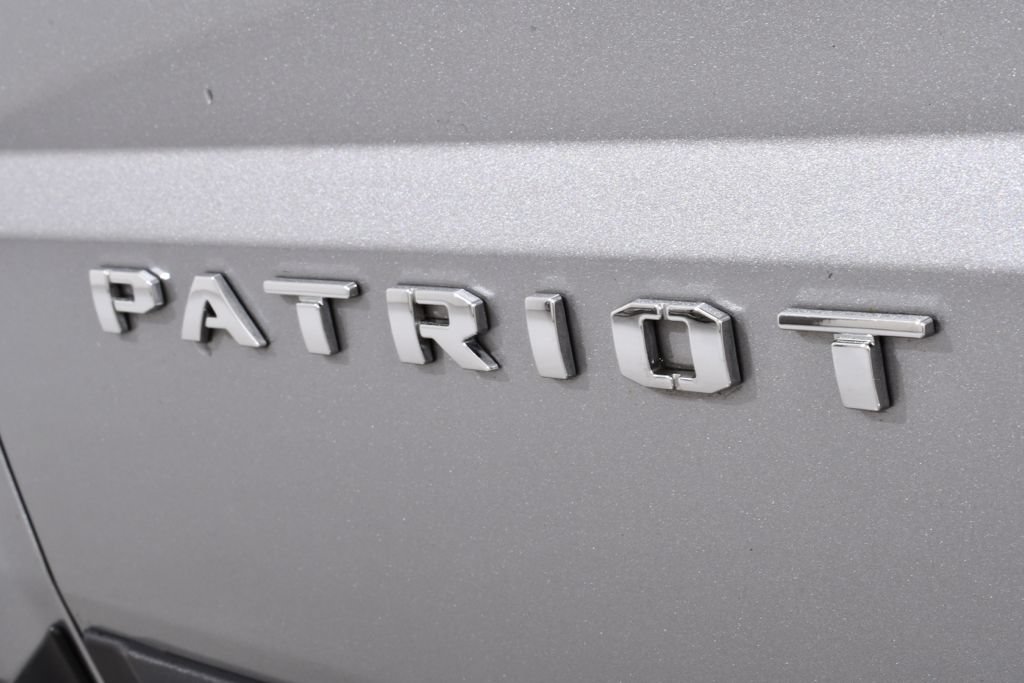 Used 2015 Jeep Patriot Latitude AWD/4WD image 24