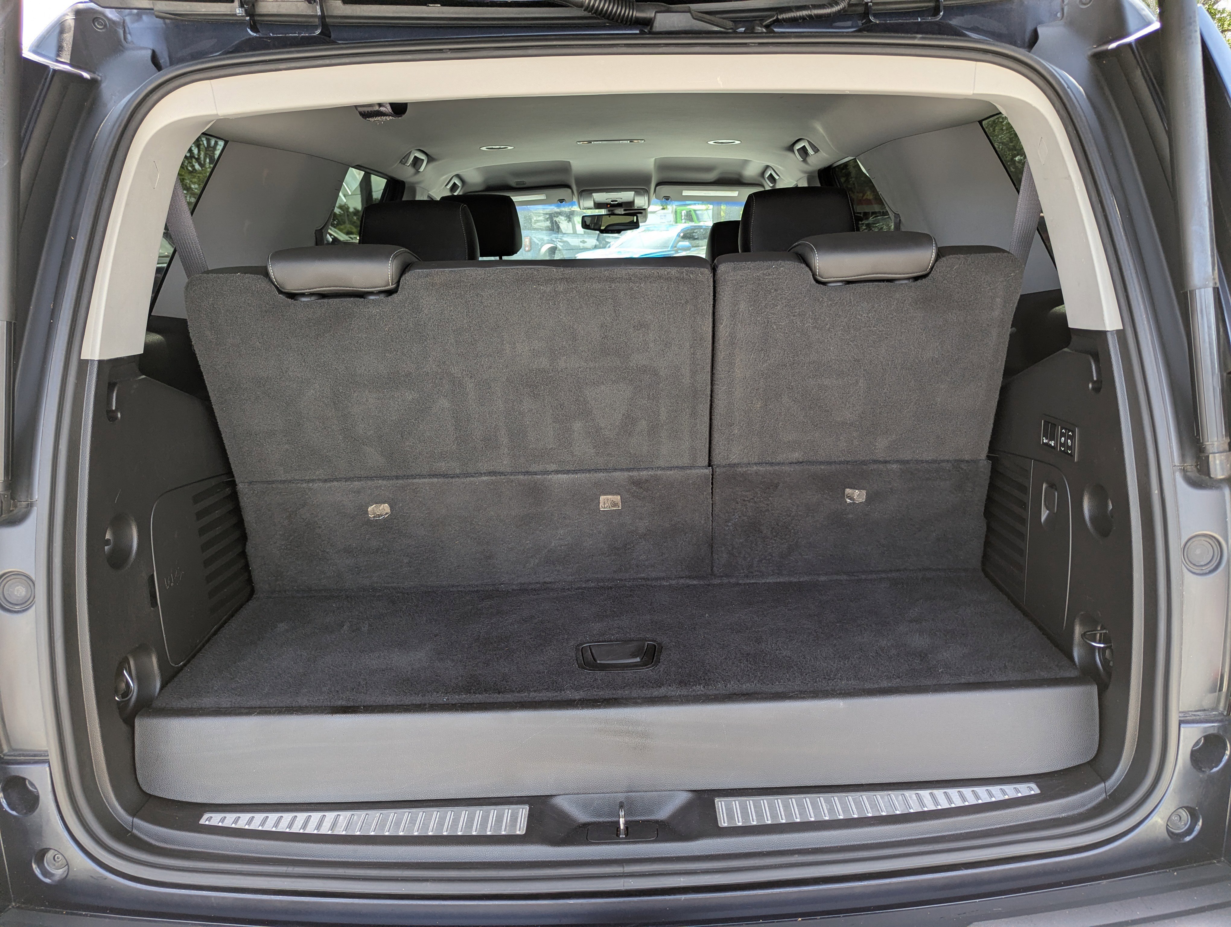 Used 2017 Chevrolet Tahoe Premier RWD image 10