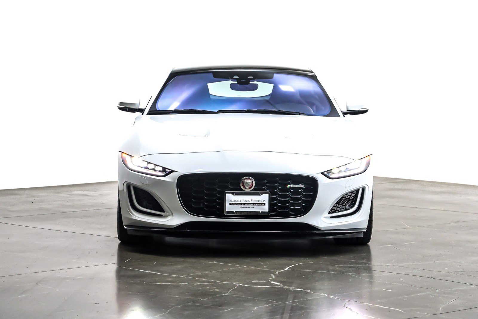 Used 2023 Jaguar F-TYPE R-Dynamic image 4