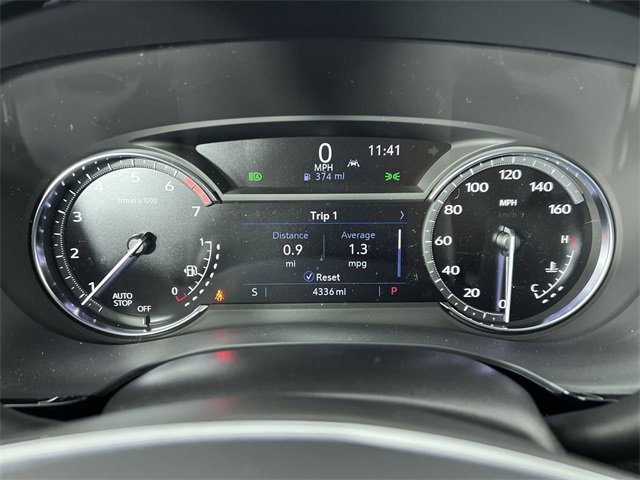 Used 2025 Cadillac XT5 Luxury image 11