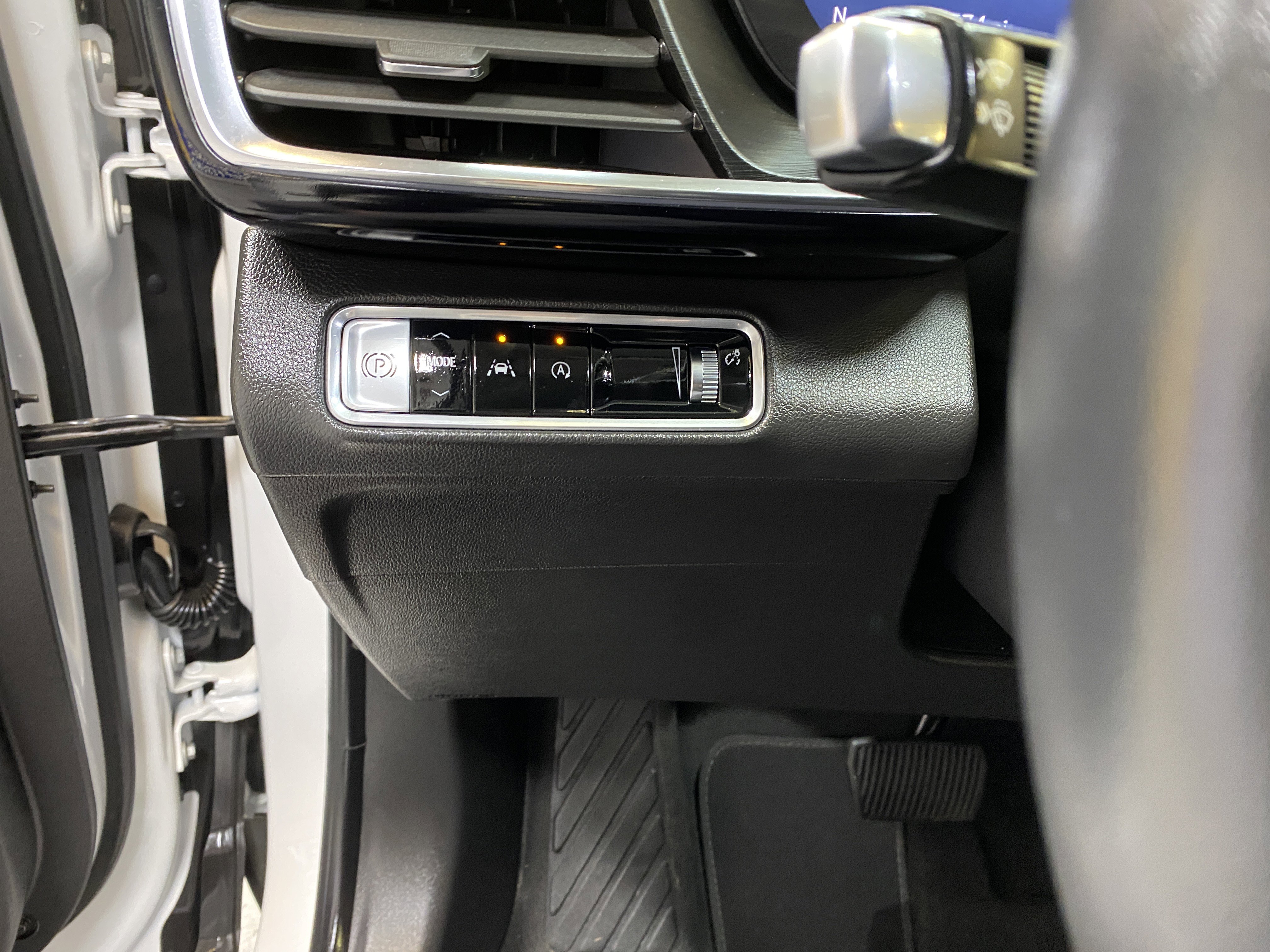 Used 2025 Buick Envision Preferred image 34