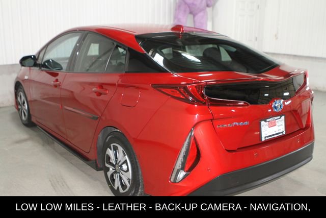 Used 2017 Toyota Prius Prime Advanced w/ Carpet Mat Package image 27