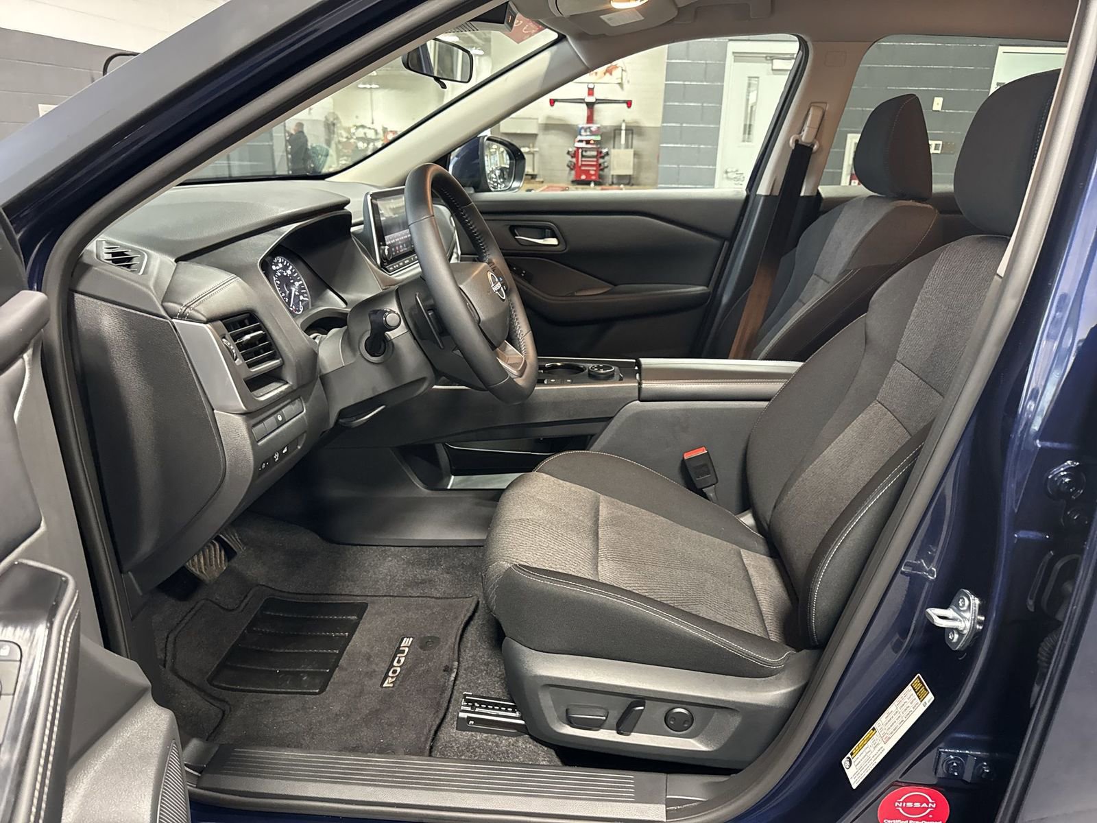 Certified 2026 Nissan Rogue SV image 11