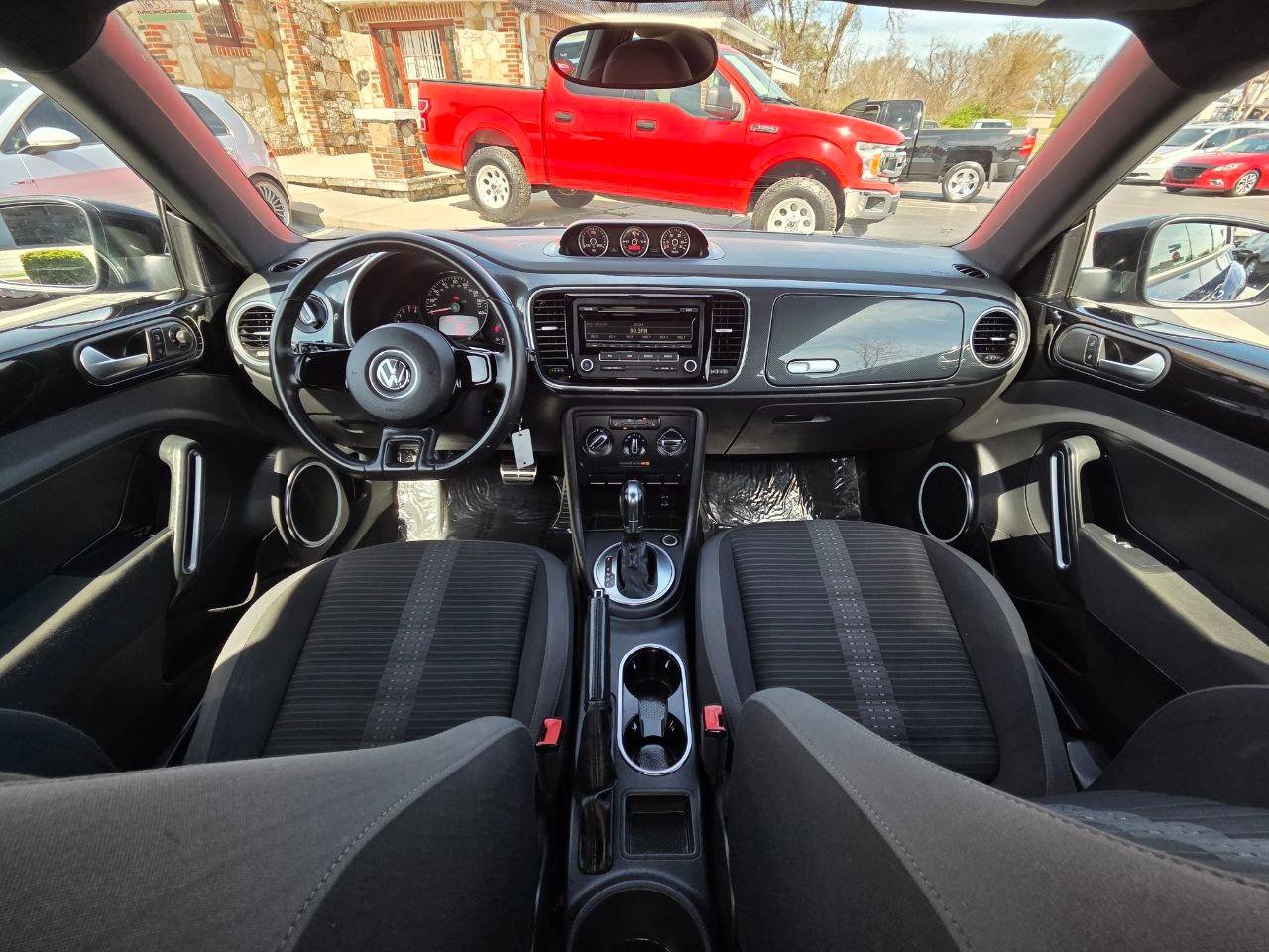 Used 2012 Volkswagen Beetle 2.0T image 15