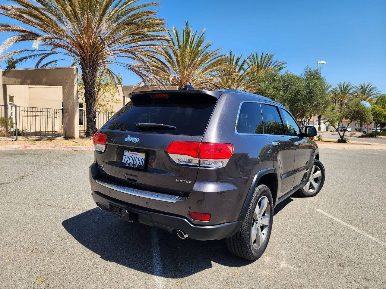 Used 2016 Jeep Grand Cherokee Limited w/ Luxury Group II AWD/4WD image 7