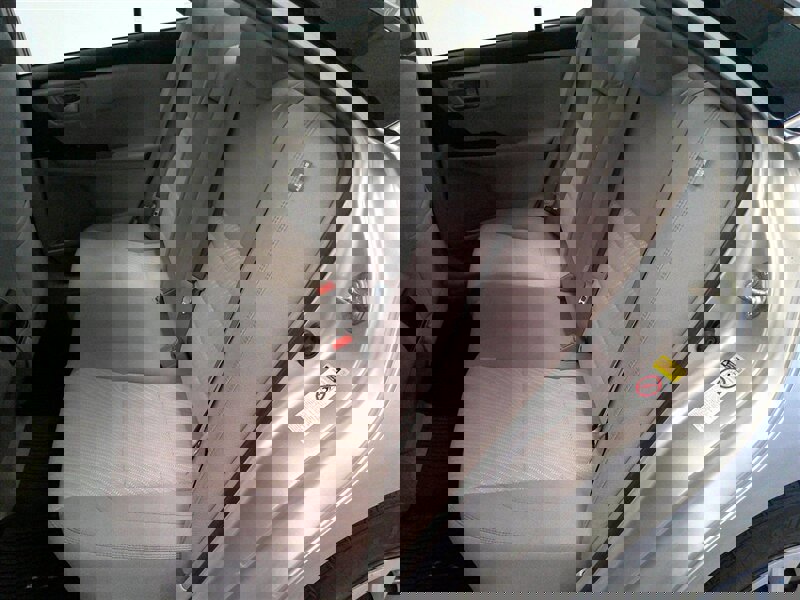 Used 2017 Toyota Camry LE image 25