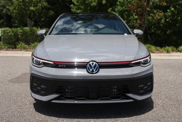 New 2025 Volkswagen GTI SE image 2