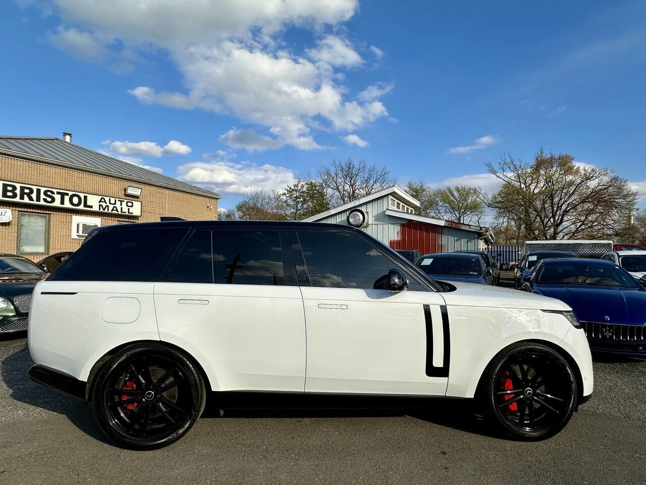 Used 2023 Land Rover Range Rover SE AWD/4WD image 9
