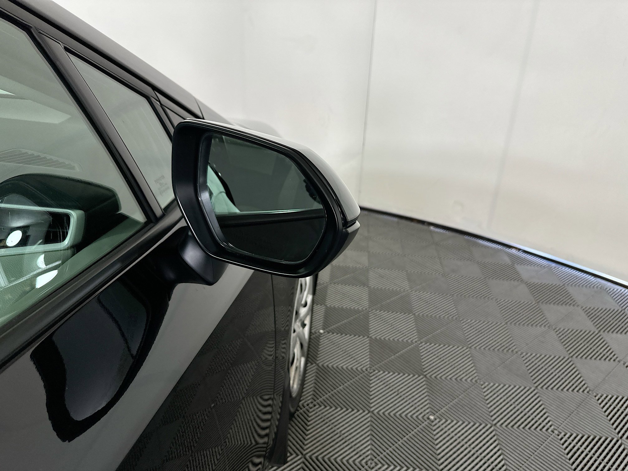 Used 2025 Toyota Corolla LE image 10