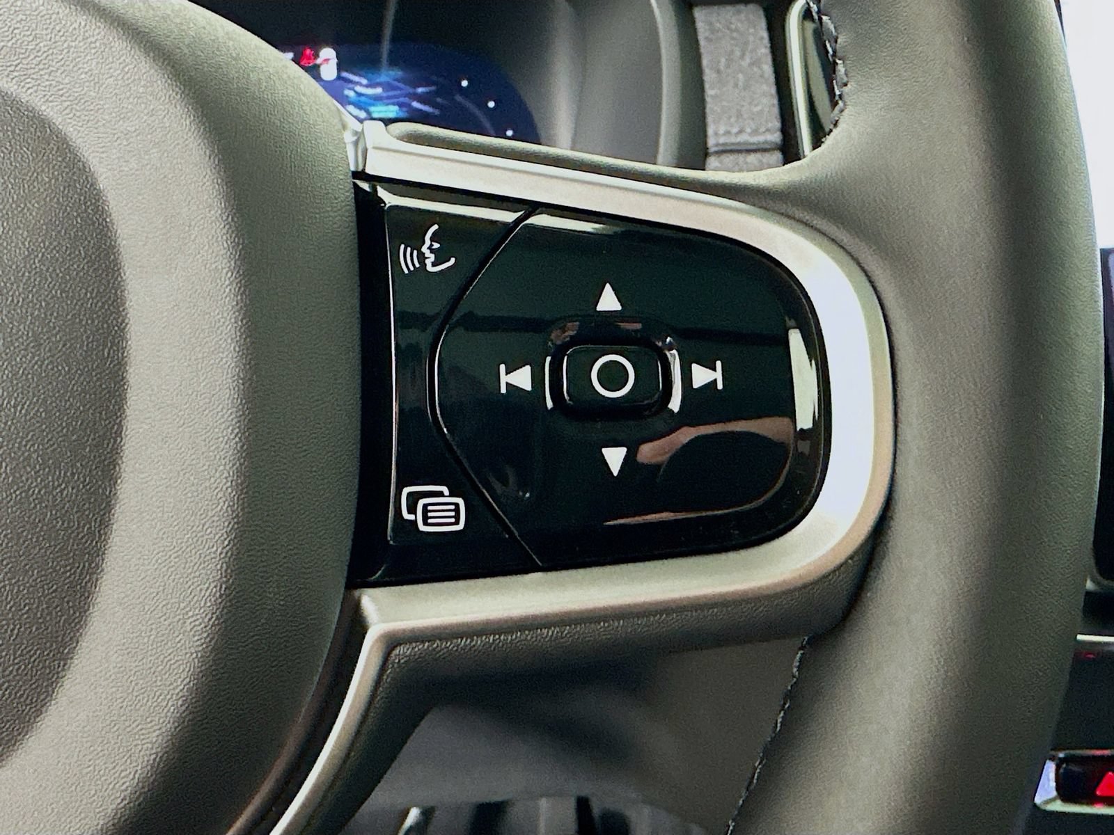 New 2026 Volvo XC90 T8 Ultra w/ Protection Package AWD/4WD image 19