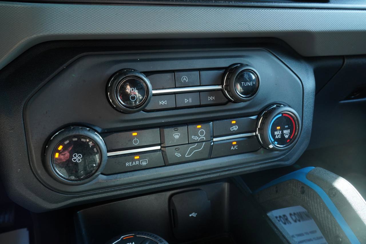 Used 2022 Ford Bronco Black Diamond image 37