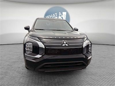 New 2026 Mitsubishi Outlander ES image 9