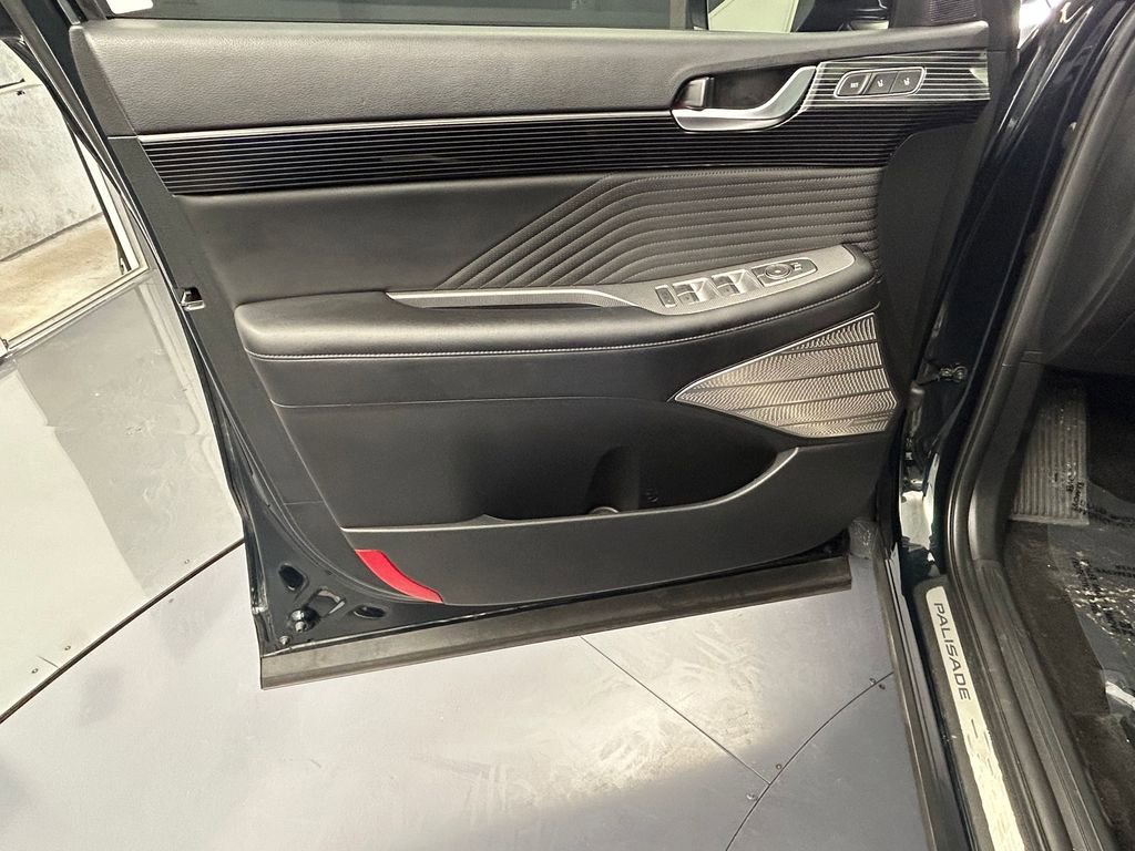 Used 2024 Hyundai Palisade Calligraphy image 14